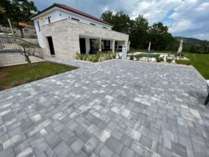 Semmelrock Rettango Kombi 6 srebrno prošarana 11,52m2/pal/0,96m2